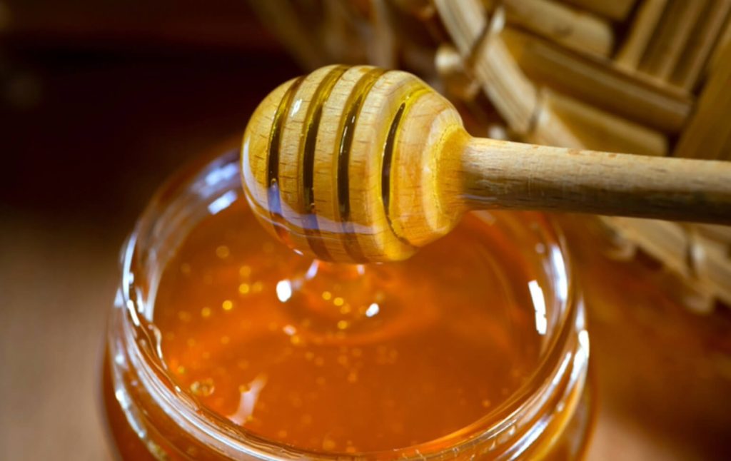 Dünya Arı Günü’ne Özel Tarifler: Arıların Hediyesi Bal ile Yapılan Yemekler dunya-ari-gunune-ozel-tarifler